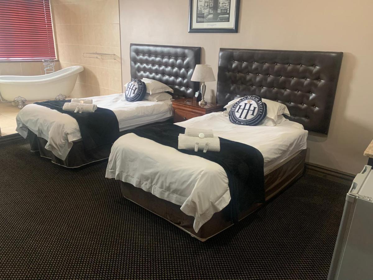 Halfway House Hotel Кимбърли Екстериор снимка